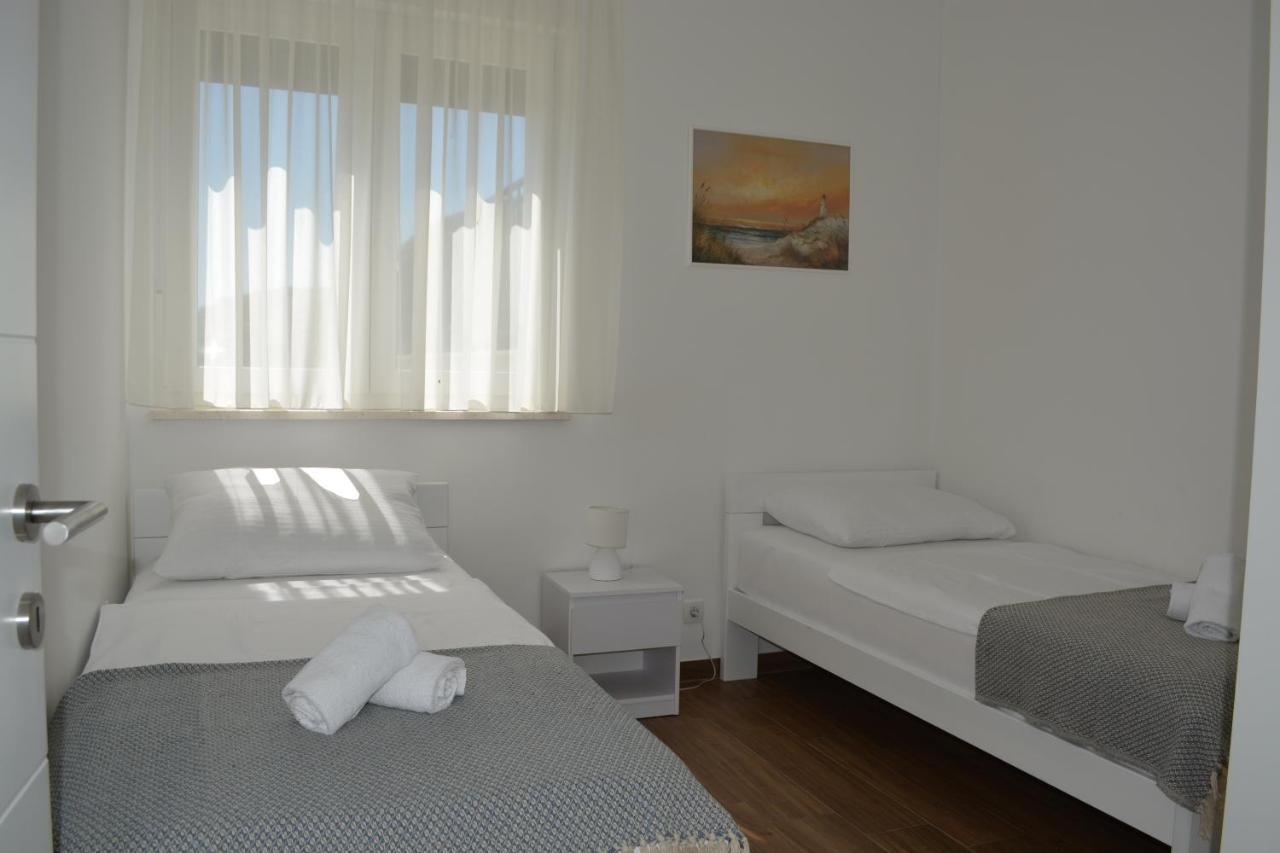 Apartments Antea Pag Town Εξωτερικό φωτογραφία